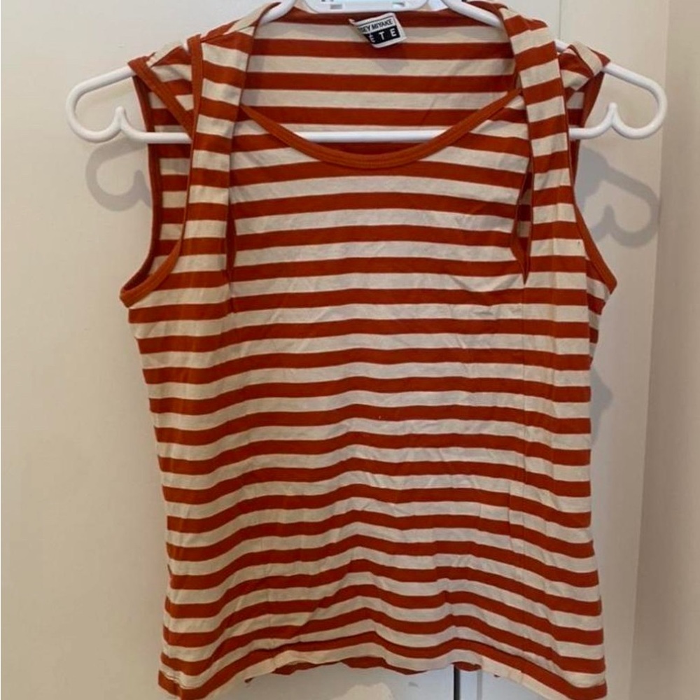 Issey Miyake Fete cross sleeve tank top